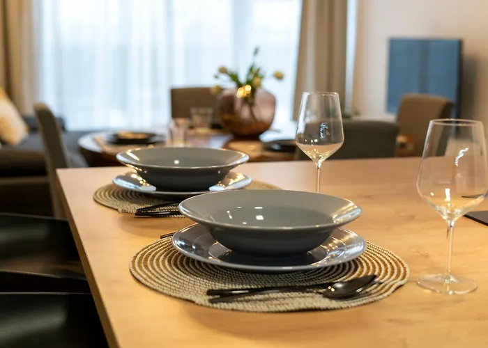 Sundeck Centre Apartment *